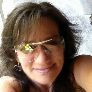 Meet your Posher, Carla